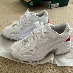 Puma Pulsar Wedge - Size 6 Women’s